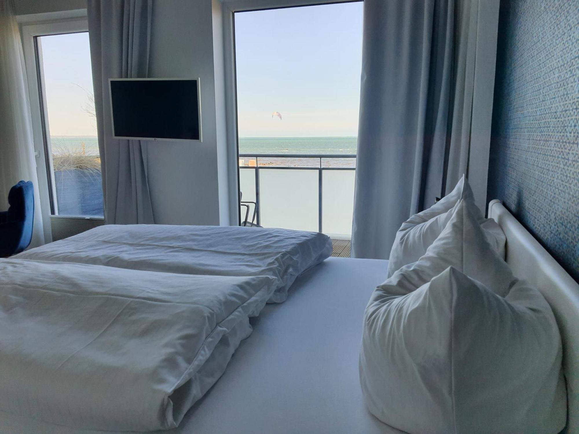 Haus Achtern Diek In Erster Reihe Am Meer Fehmarn Extérieur photo